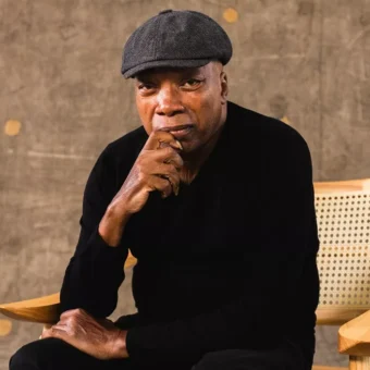 Milton Nascimento estrela sua primeira campanha de moda aos 82 anos